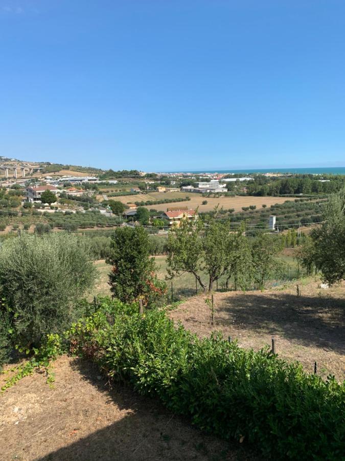 La Collina Sul Mare Villa Джулианова Екстериор снимка